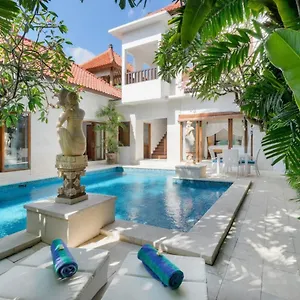 Villa Super Value 3 Bed, Seminyak, Walk To, Seminyak (Bali)